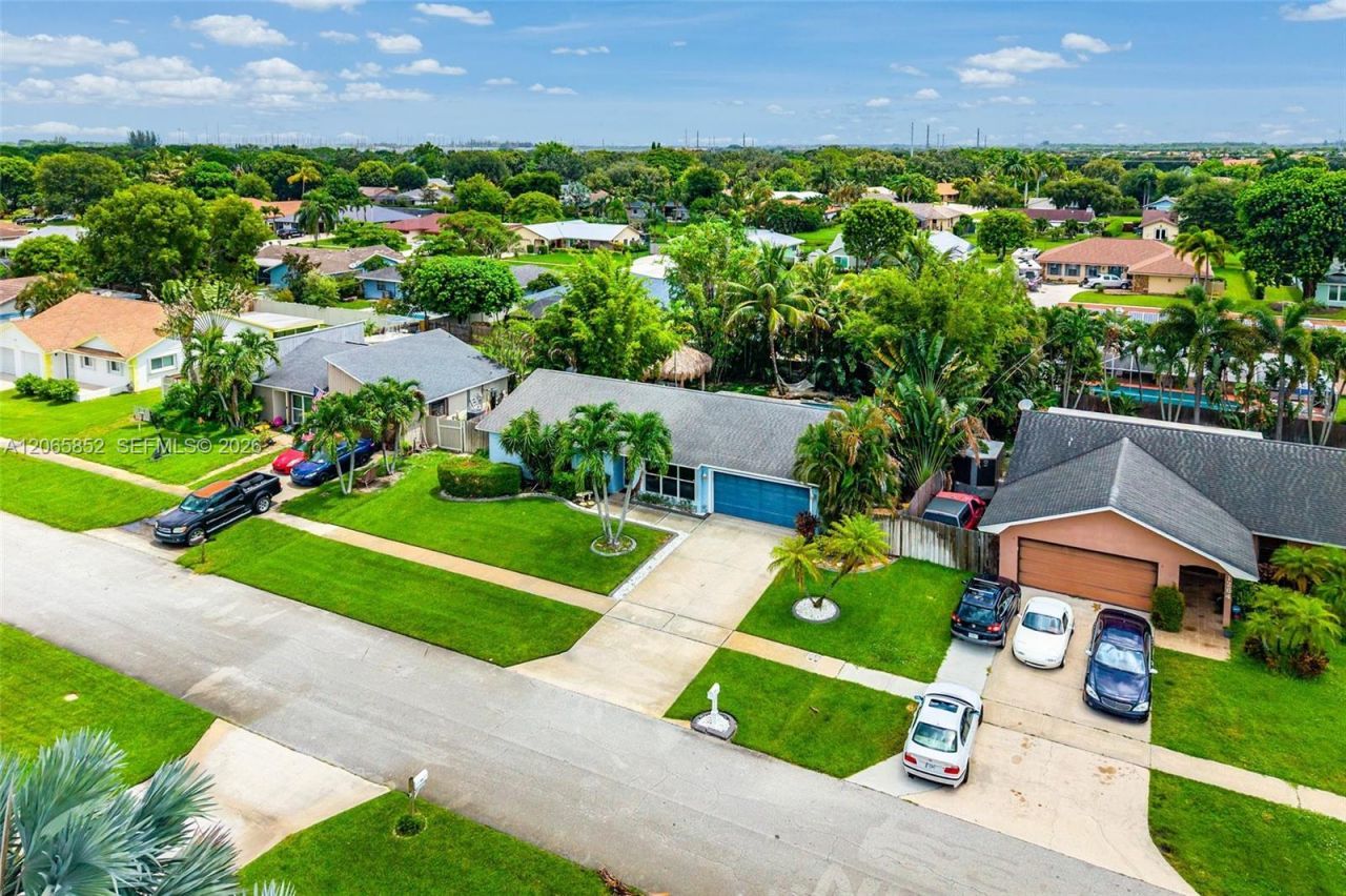 1250 Belmore Ter , Wellington, FL 33414 Photo