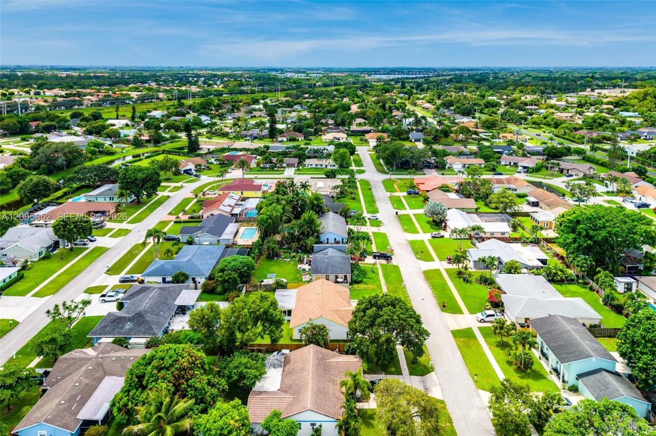 1250 Belmore Ter , Wellington, FL 33414 Photo