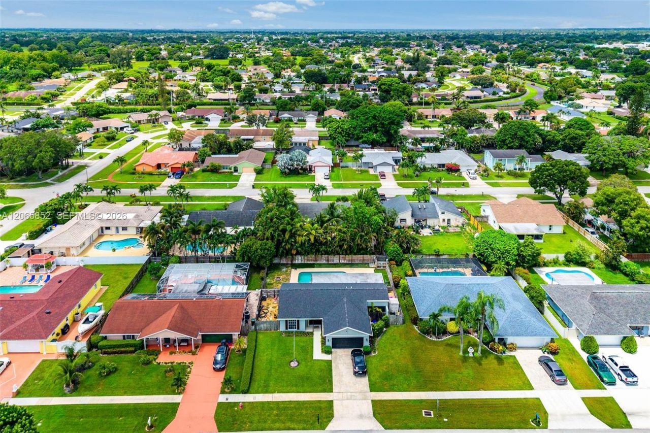 1250 Belmore Ter , Wellington, FL 33414 Photo