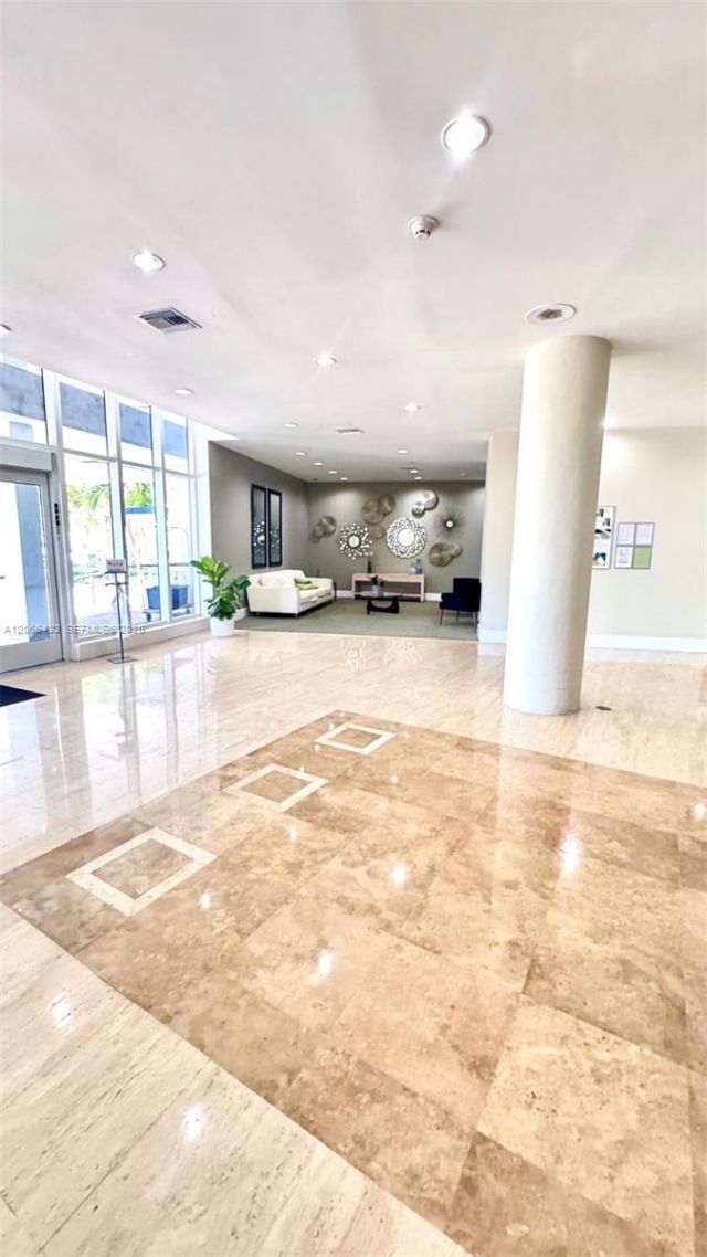 7441 Wayne Ave , Unit 1C, Miami Beach, FL 33141 Photo