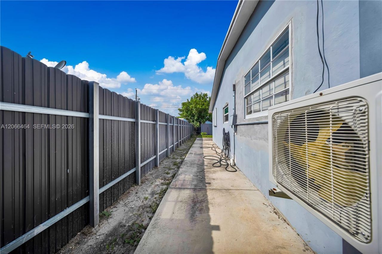3291 NW 207th St, Miami Gardens, FL 33056 Photo