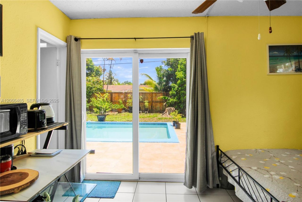 1650 NW 1st Way, Pompano Beach, FL 33060 Photo