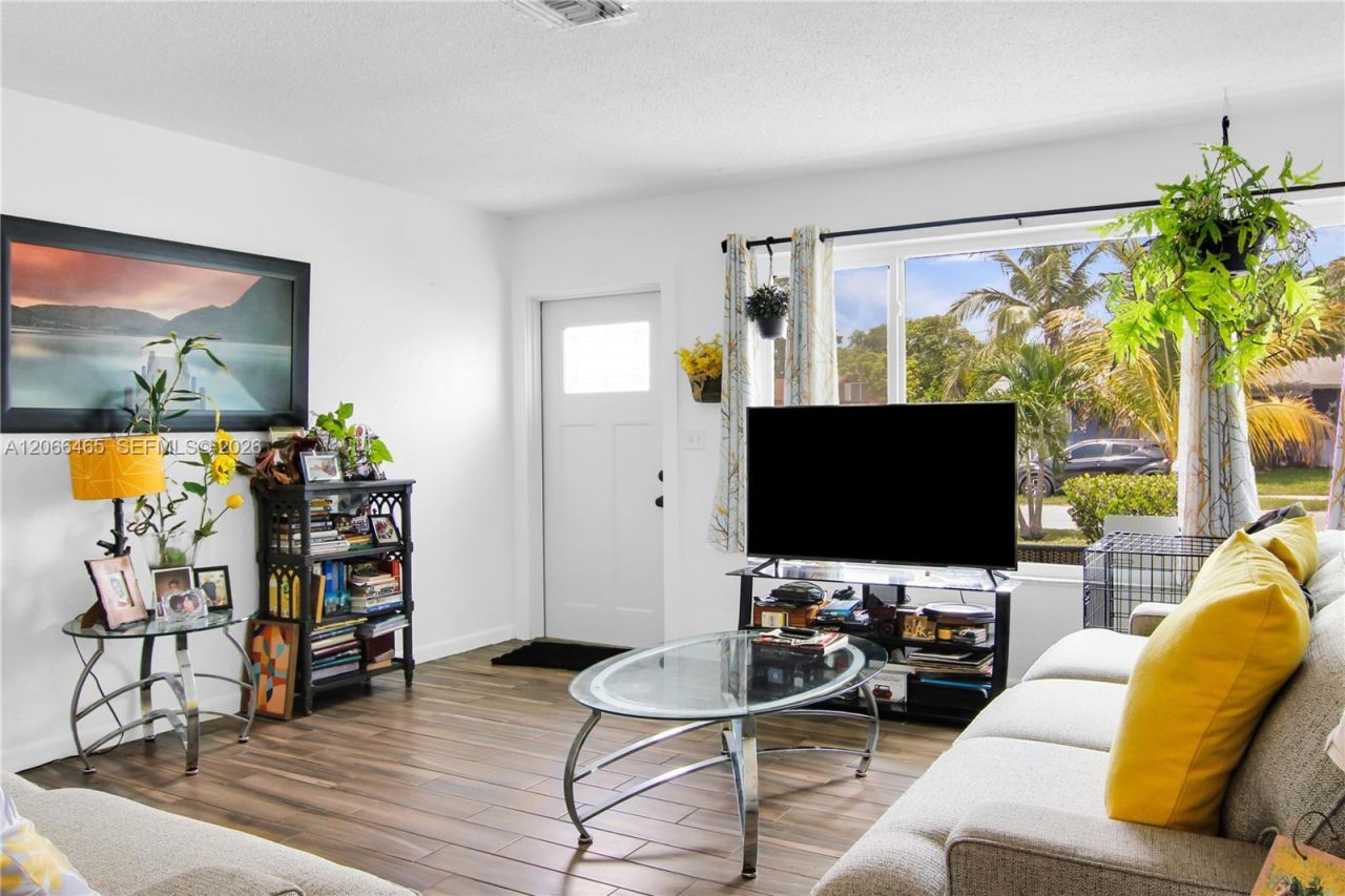 1650 NW 1st Way, Pompano Beach, FL 33060 Photo