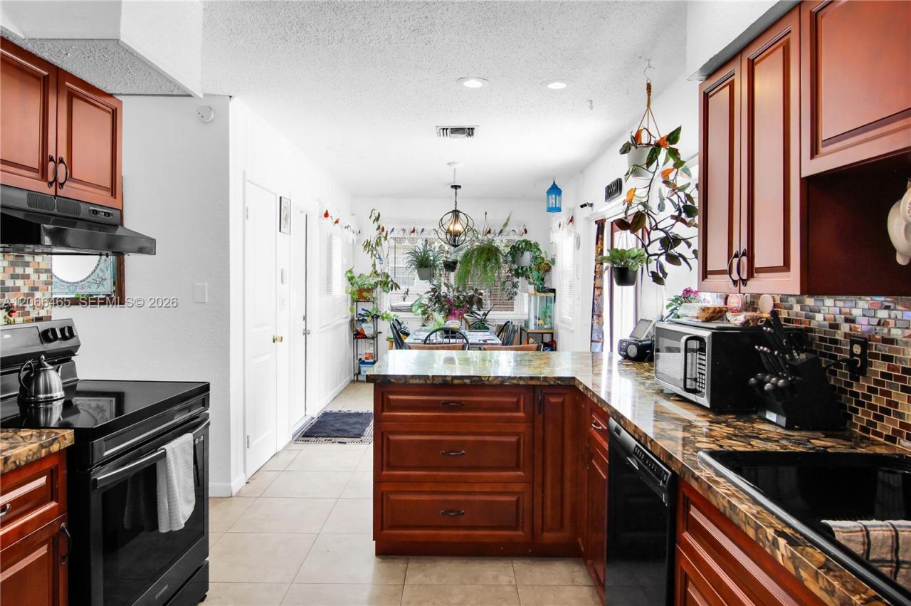 1650 NW 1st Way, Pompano Beach, FL 33060 Photo