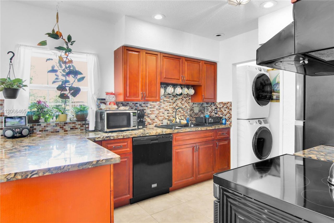 1650 NW 1st Way, Pompano Beach, FL 33060 Photo