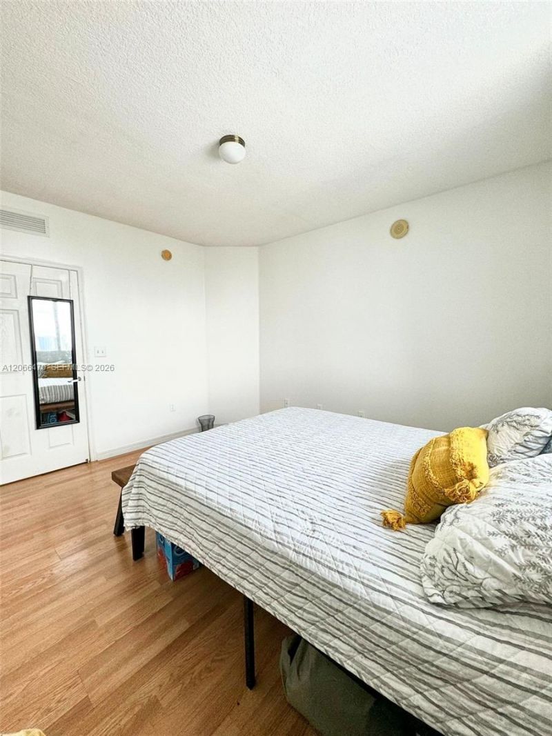 275 NE 18th St, Unit 2004, Miami, FL 33132 Photo
