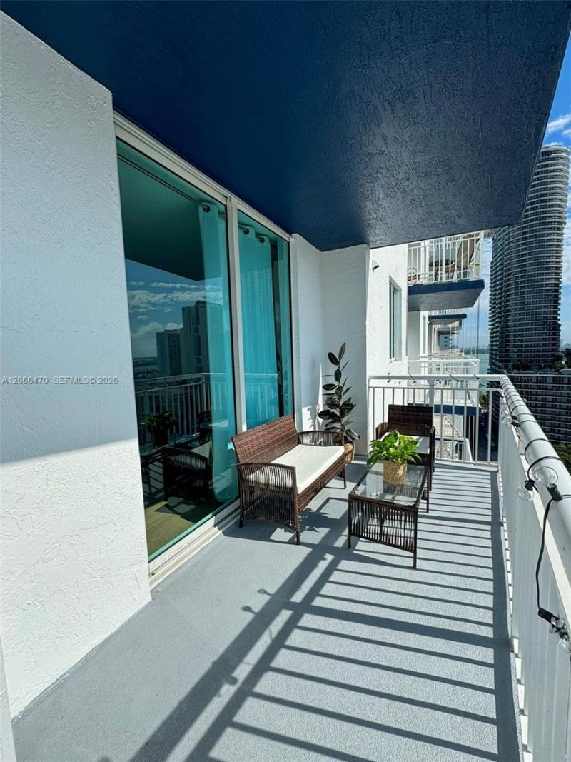275 NE 18th St, Unit 2004, Miami, FL 33132 Photo