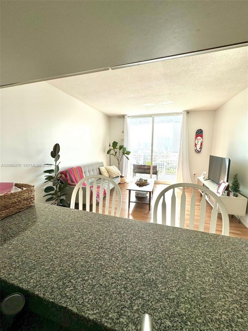 275 NE 18th St, Unit 2004, Miami, FL 33132 Photo