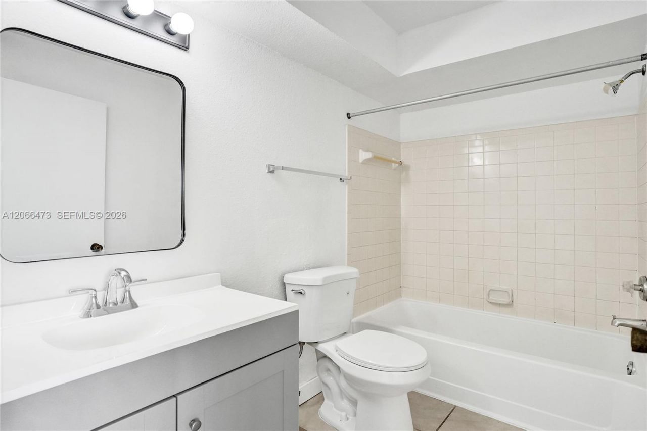 2796 S University Dr , Unit 2201, Davie, FL 33328 Photo