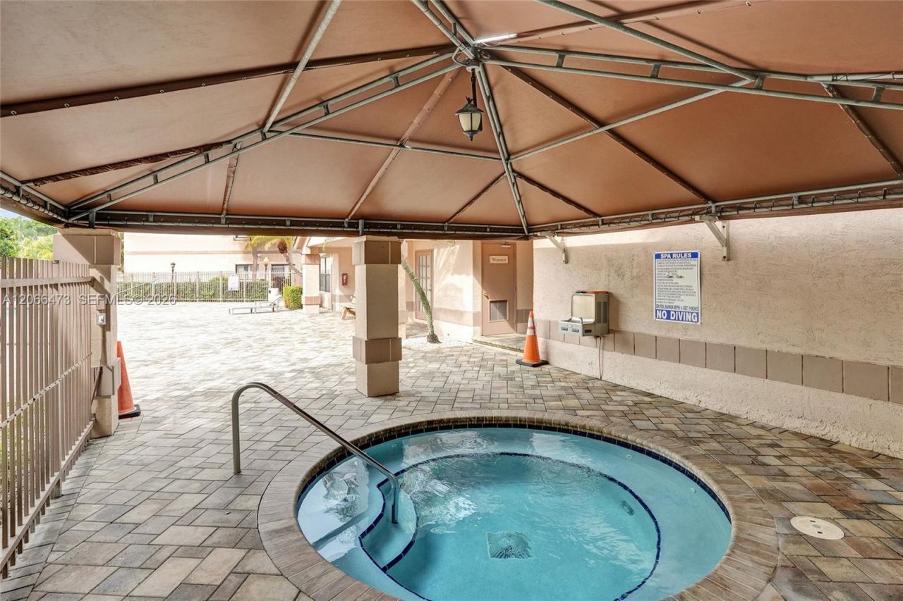 2796 S University Dr , Unit 2201, Davie, FL 33328 Photo