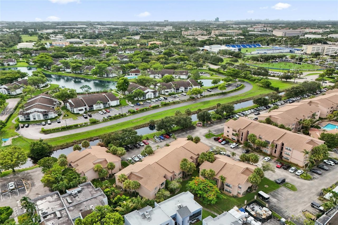 2796 S University Dr , Unit 2201, Davie, FL 33328 Photo