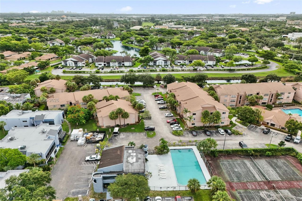 2796 S University Dr , Unit 2201, Davie, FL 33328 Photo
