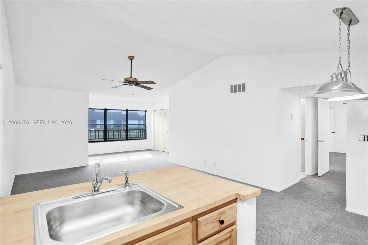 2796 S University Dr , Unit 2201, Davie, FL 33328 Photo