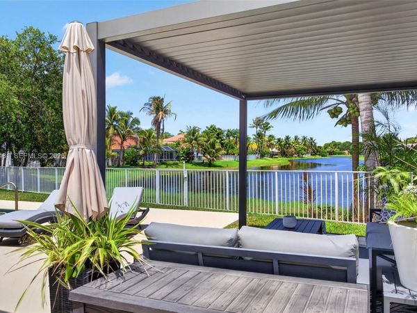 480 Cambridge Dr, Weston, FL 33326