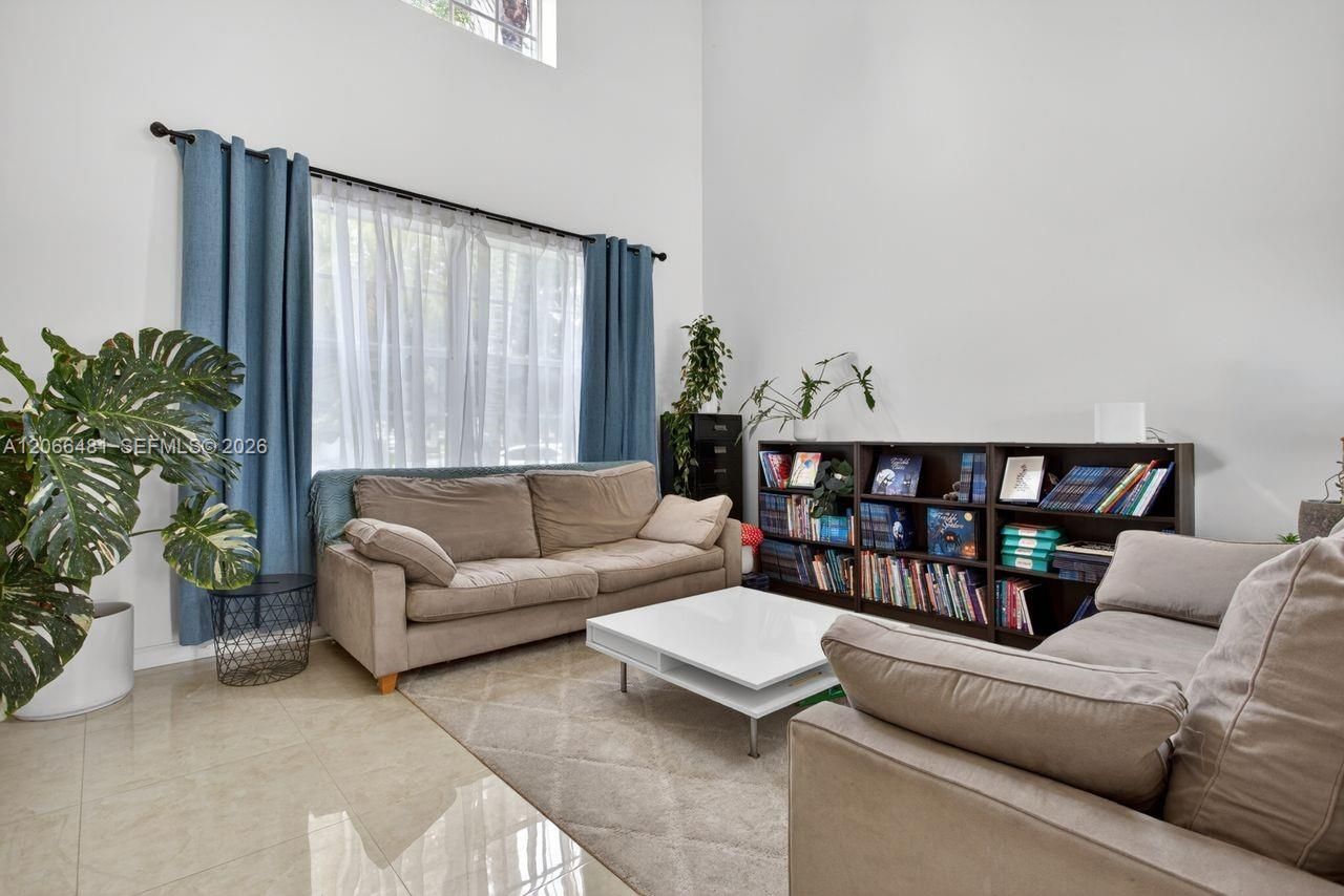 480 Cambridge Dr, Weston, FL 33326 Photo