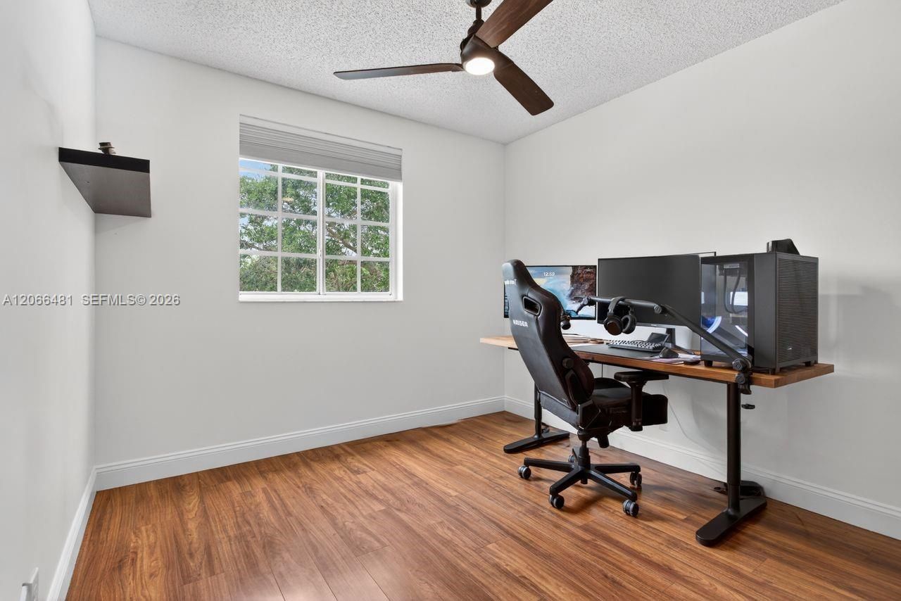480 Cambridge Dr, Weston, FL 33326 Photo