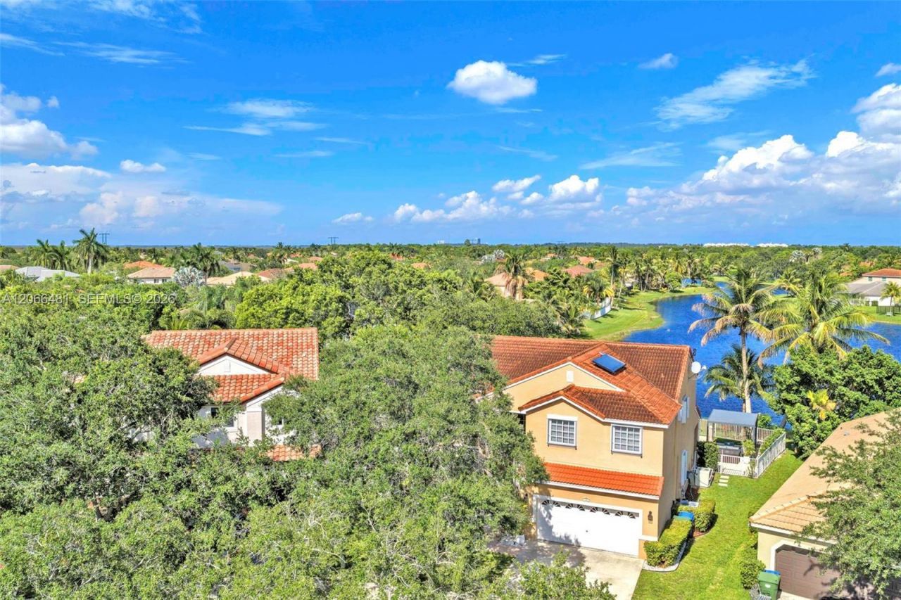 480 Cambridge Dr, Weston, FL 33326 Photo