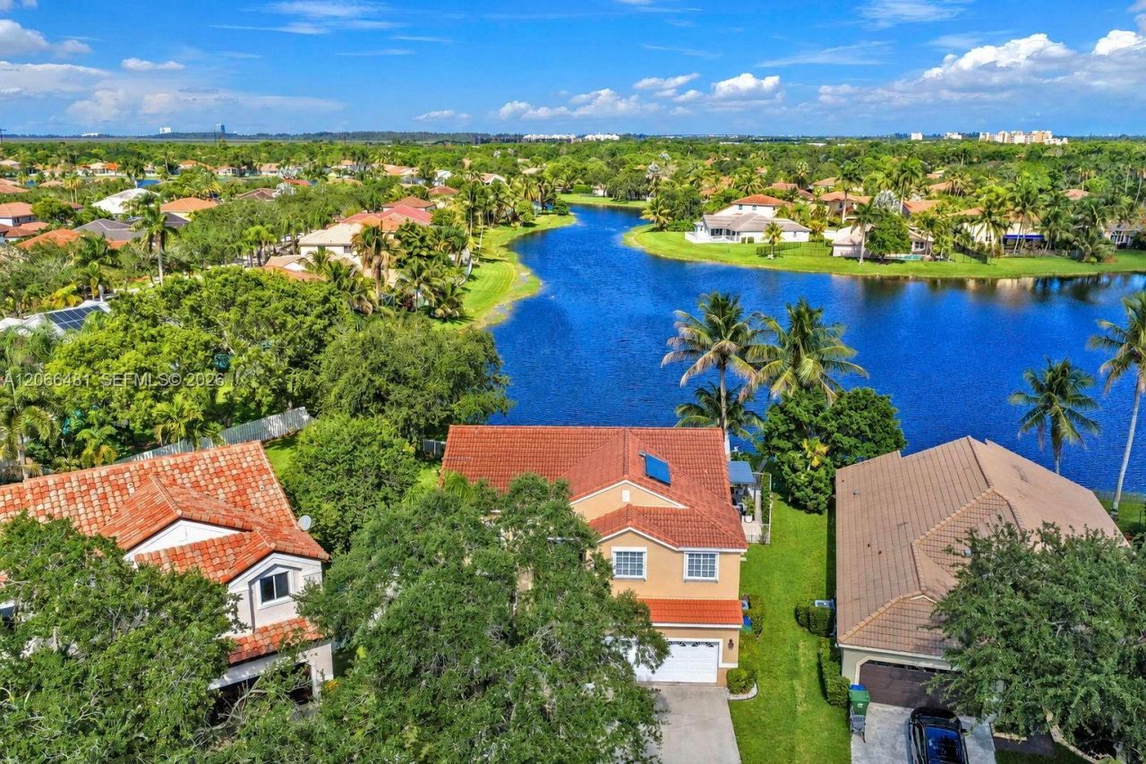 480 Cambridge Dr, Weston, FL 33326 Photo