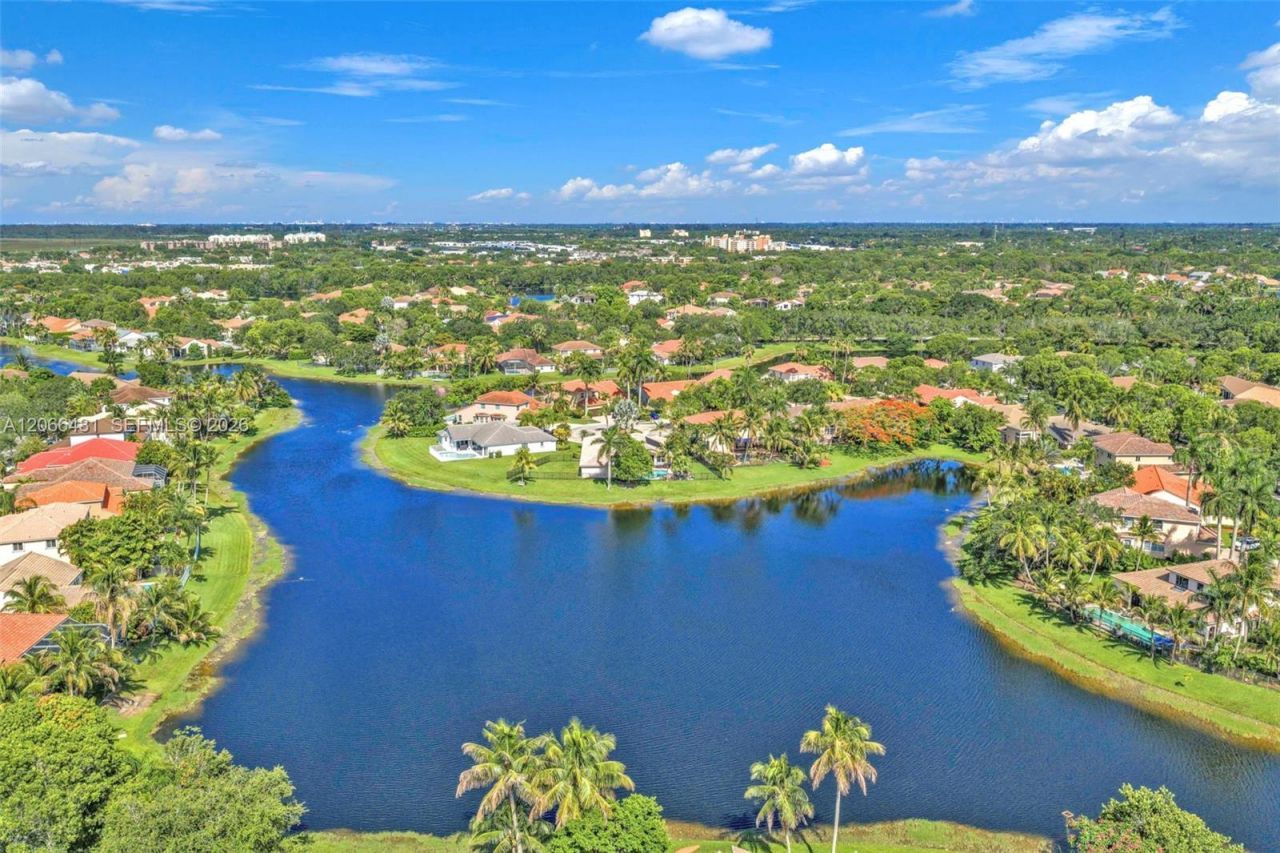 480 Cambridge Dr, Weston, FL 33326 Photo