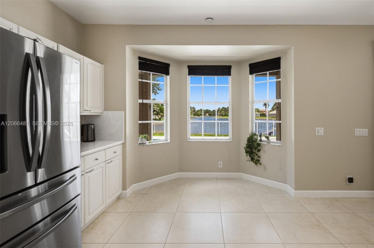 480 Cambridge Dr, Weston, FL 33326 Photo