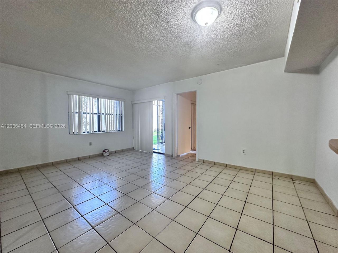 2740 W 63rd Pl, Unit 13-25, Hialeah, FL 33016 Photo