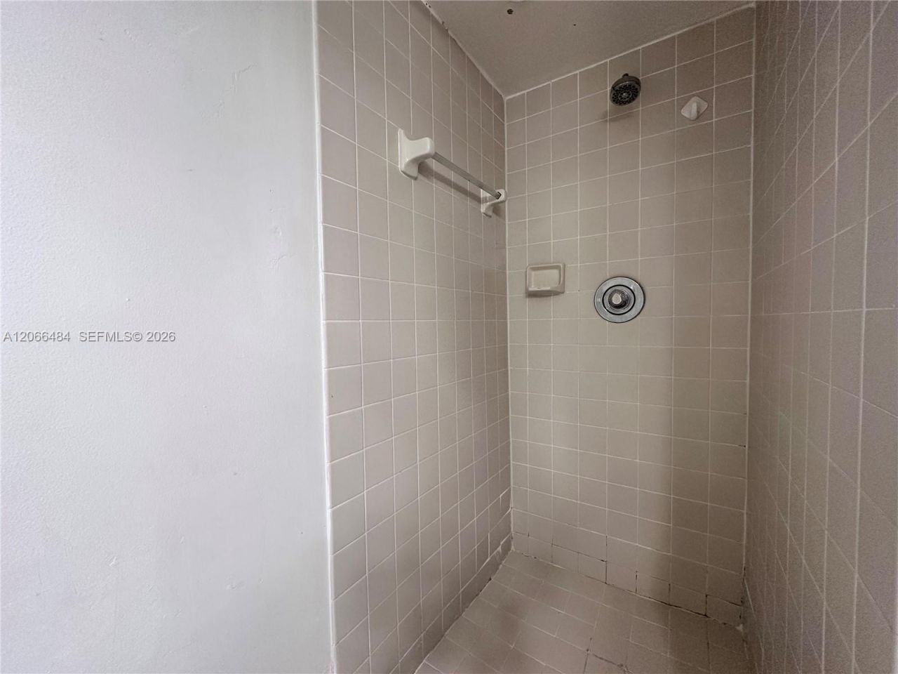 2740 W 63rd Pl, Unit 13-25, Hialeah, FL 33016 Photo