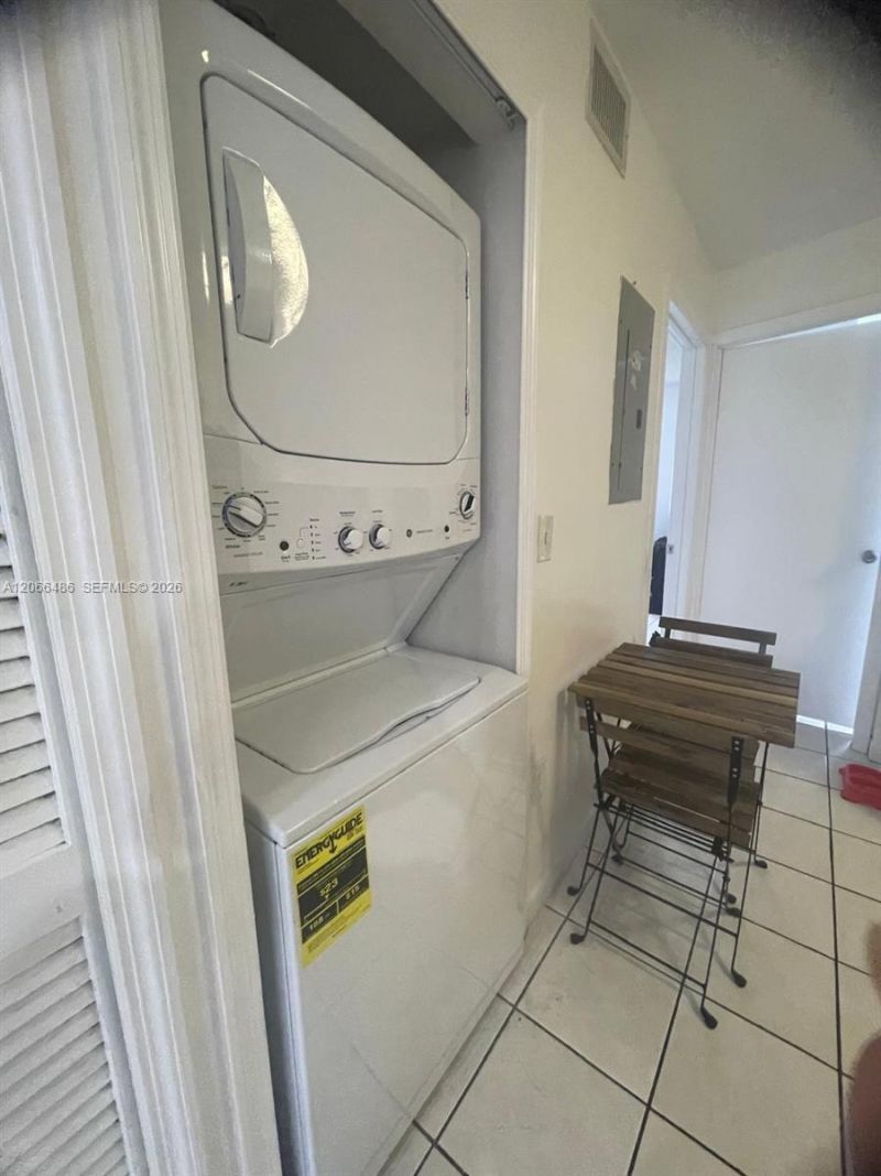 4689 NW 9th St, Unit 207, Miami, FL 33126 Photo