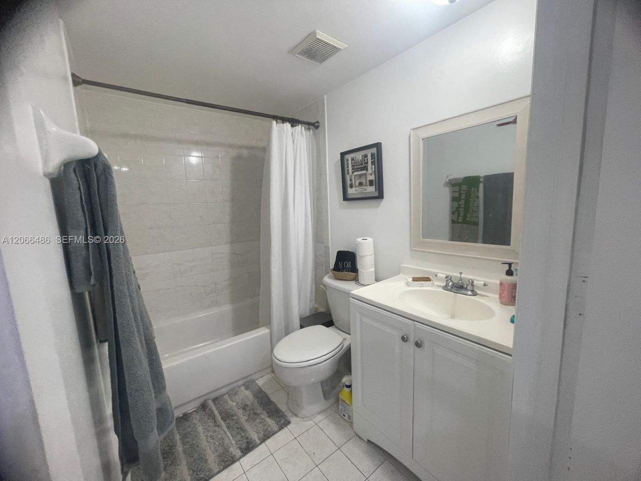 4689 NW 9th St, Unit 207, Miami, FL 33126 Photo