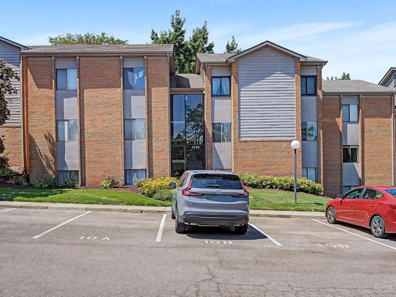 1110 Eagle Feather Circle, Unit C, West Carrollton, OH 45449 Photo 2