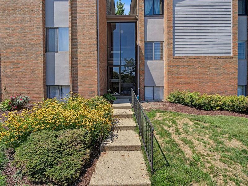 1110 Eagle Feather Circle, Unit C, West Carrollton, OH 45449 Photo 5