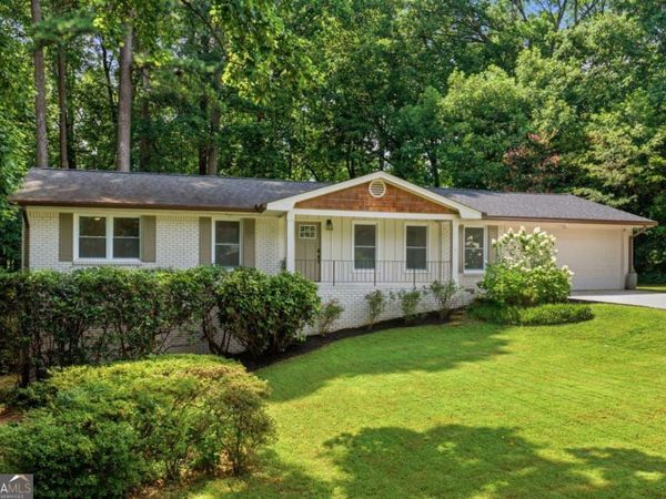 3212 Foxwood Trail SE, Smyrna, GA 30082