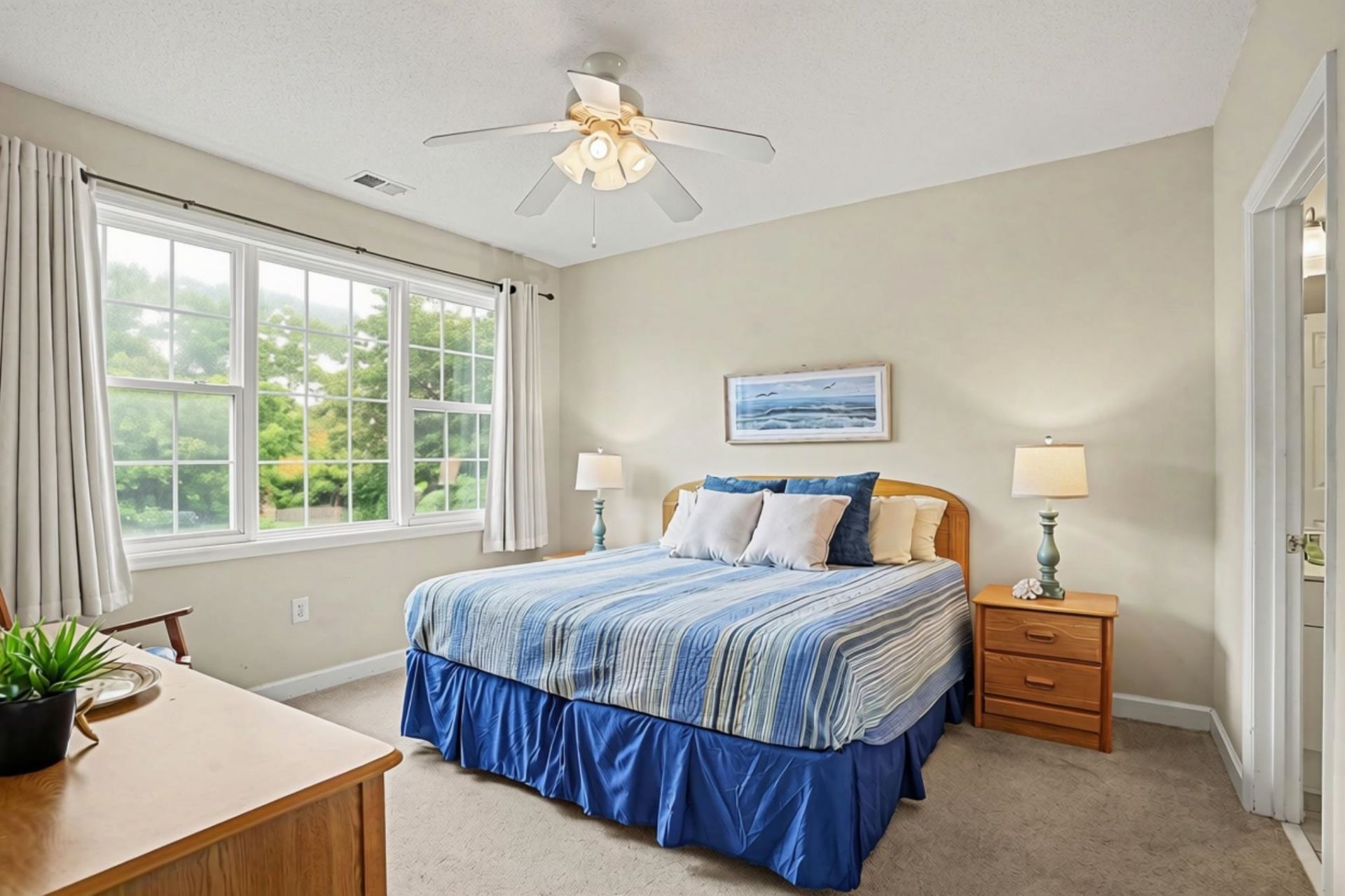 5825 Catalina Dr. Photo 18