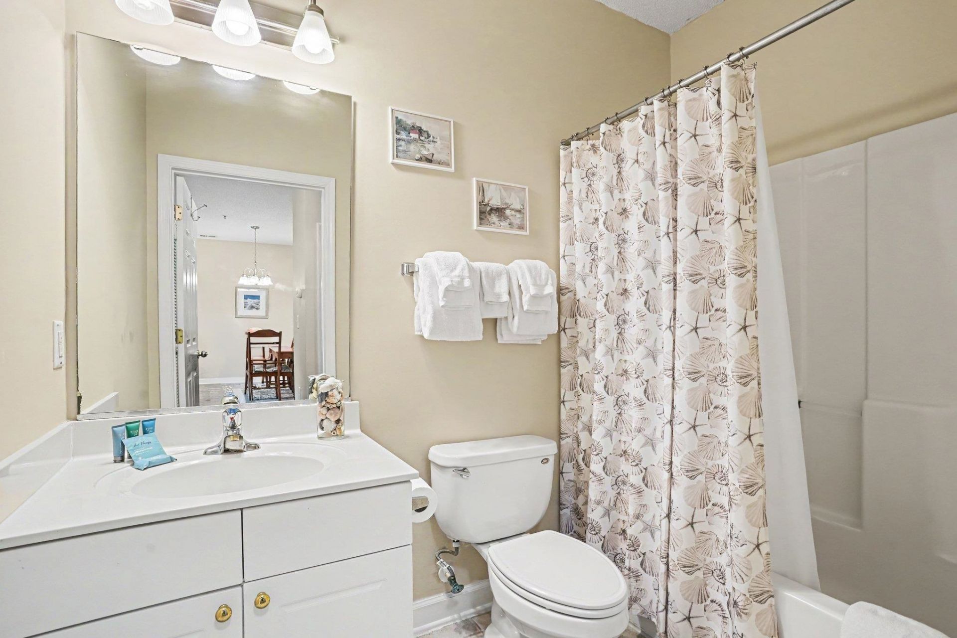 5825 Catalina Dr. Photo 24