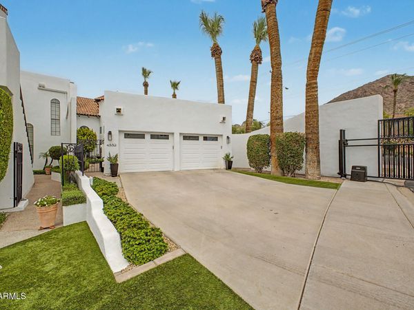 4552 N 52ND Place, Phoenix, AZ 85018