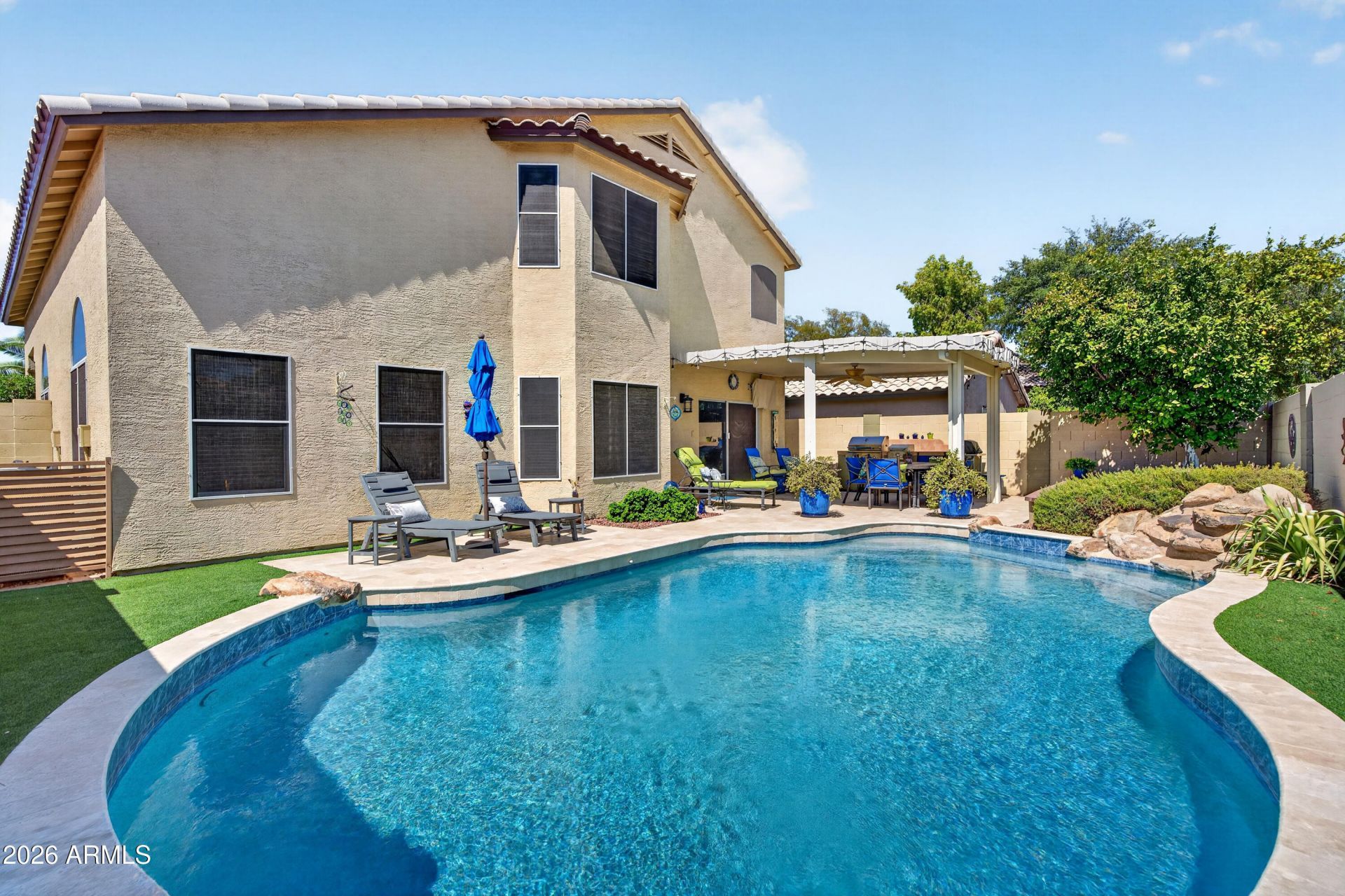 337 E Sherri Drive, Gilbert, AZ 85296 Main Photo