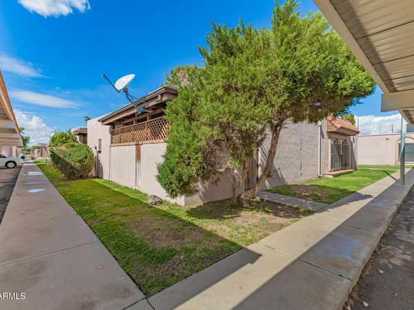5966 W AUGUSTA Avenue, Glendale, AZ 85301