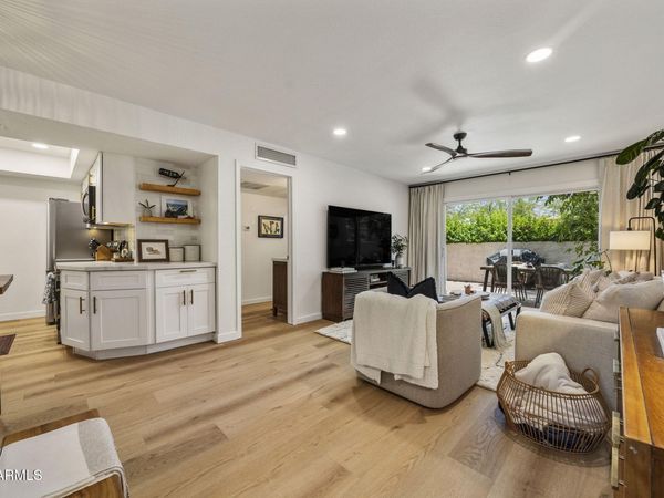 7350 N VÃ­a Paseo Del Sur, Unit R105, Scottsdale, AZ 85258