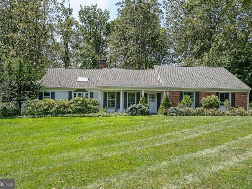 738 Woodcrest Road, Wayne, PA 19087 Main Photo