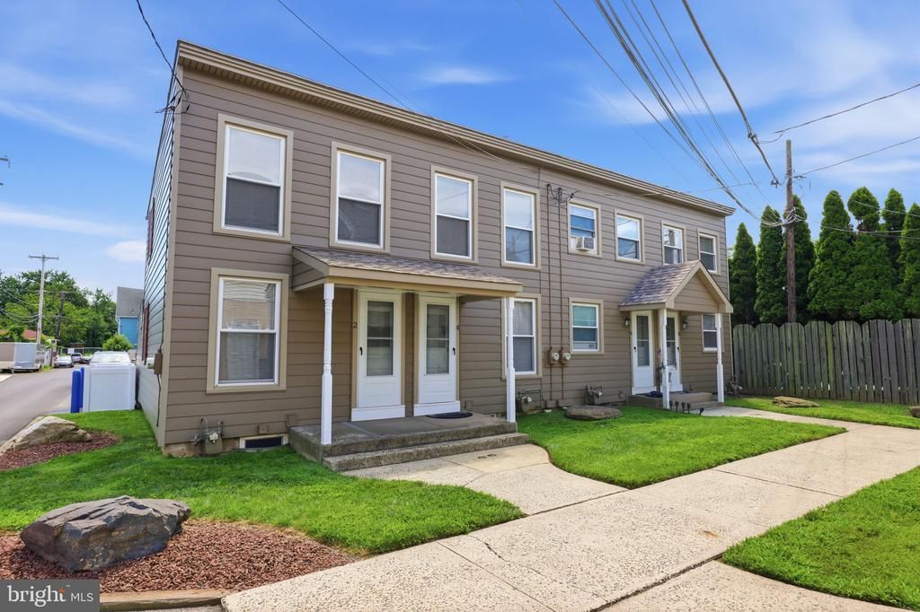 2 - 8 CORLISS AVENUE , MORRISVILLE, PA 19067