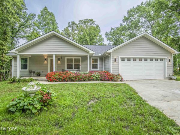 359 Youngs Ford Rd, Jamestown, TN 38556