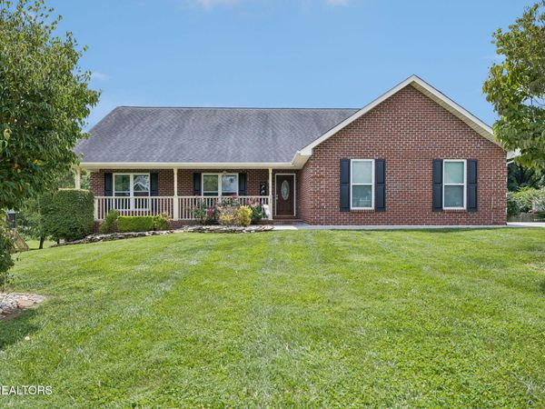 380 Willingham Drive, Lenoir City, TN 37771