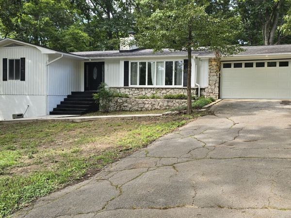 9721 Asheville Hwy, Strawberry Plains, TN 37871