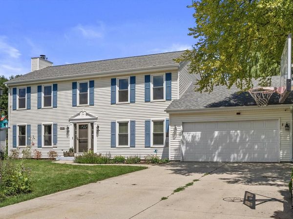 7115 Joy Marie LANE, Waterford, WI 53185