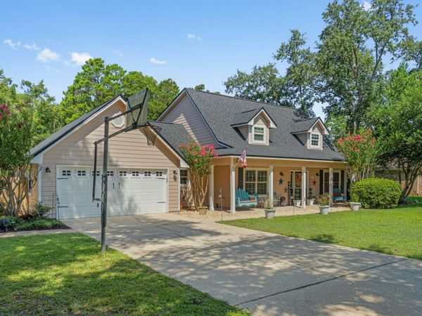 1590 Ruckel Drive, Niceville, FL 32578