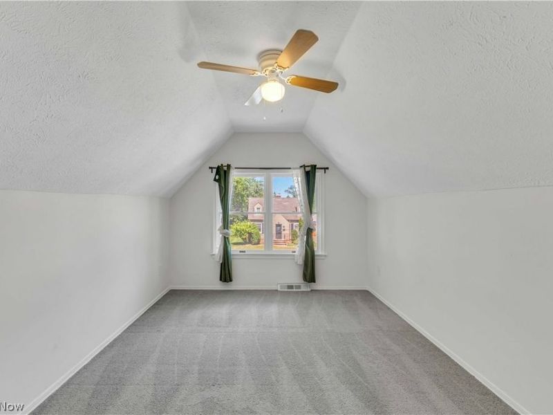 10077 Beaconsfield Drive, Parma Heights, OH 44130 Photo 16