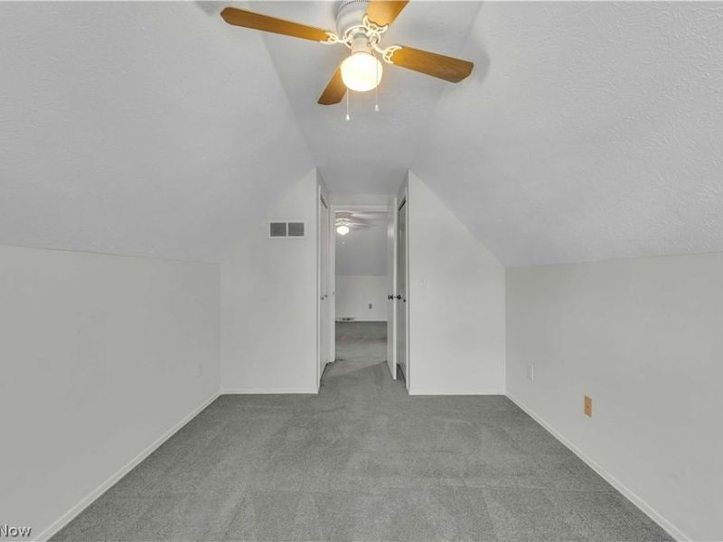 10077 Beaconsfield Drive, Parma Heights, OH 44130 Photo 17