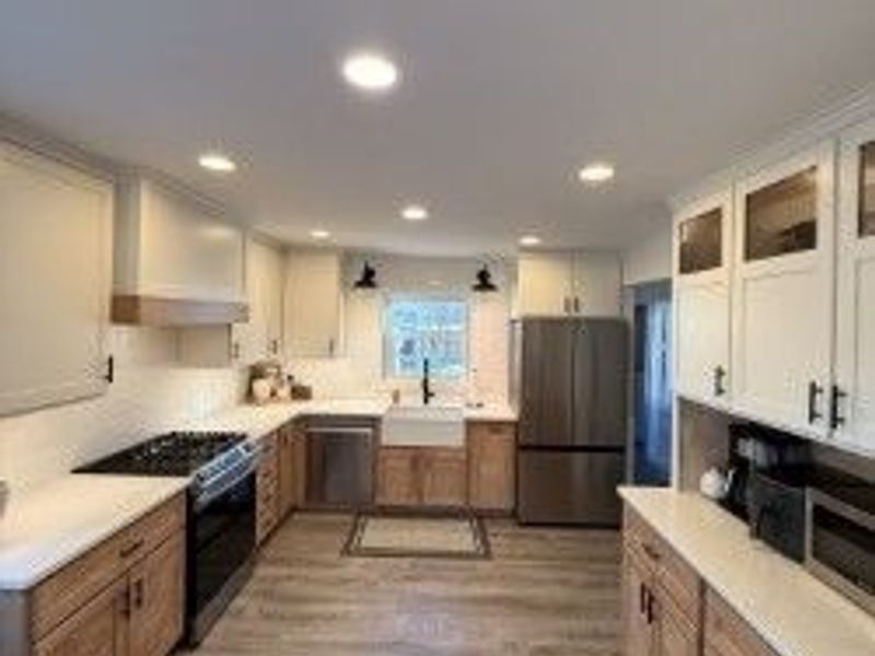 27005 Bagley Road, Olmsted Township, OH 44138 Photo 10
