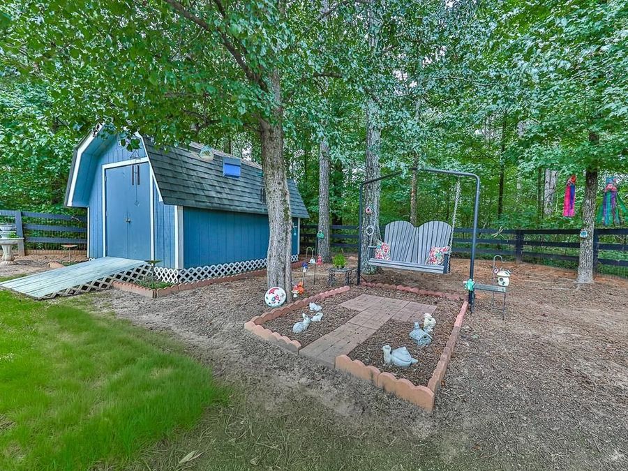Property Image 32