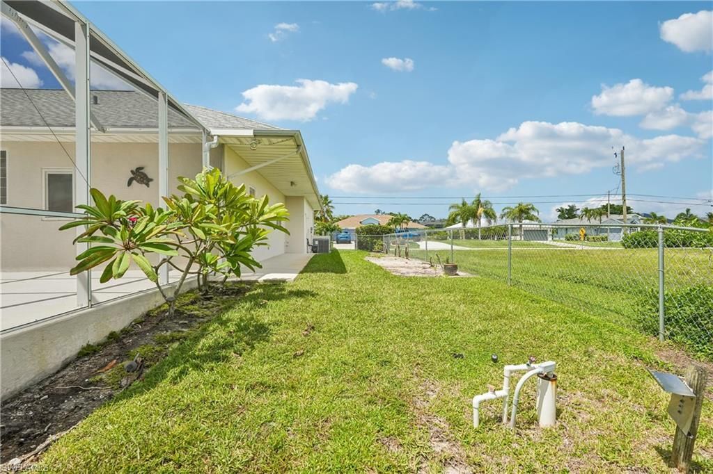 2815 SW 25th Ave, Cape Coral, FL 33914 Photo