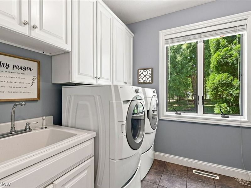 37356 Cherrybank Drive, Solon, OH 44139 Photo 10